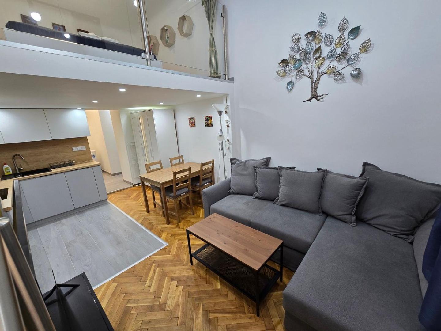 Апартаменти Maria - Modern In The Center Of *